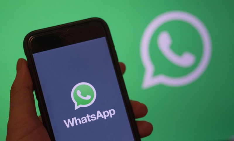 WhatsApp uji coba urutkan status dari teman terdekat