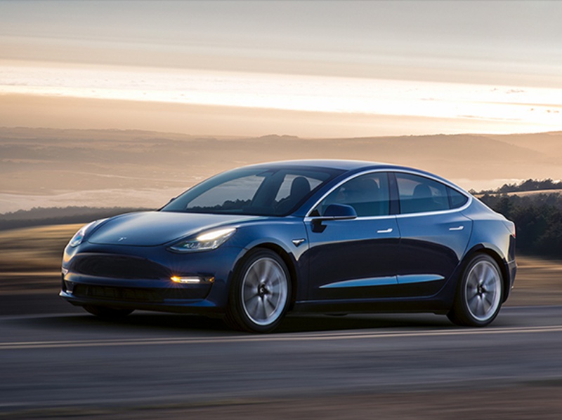 Tesla Model 3 jadi produk paling laku di tahun 2018