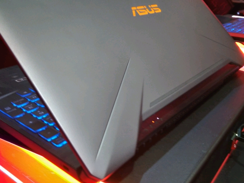 Laptop gaming Asus anti miskin, harga tak sampai Rp12 juta