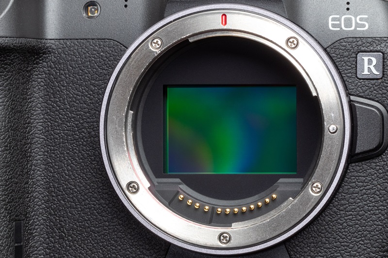 Canon EOS R versi baru beresolusi 63 MP
