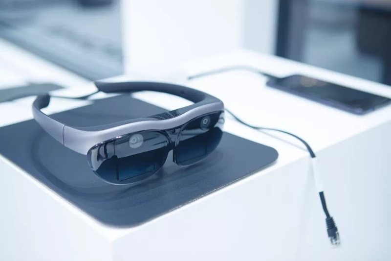 Vivo perkenalkan kacamata AR pertamanya