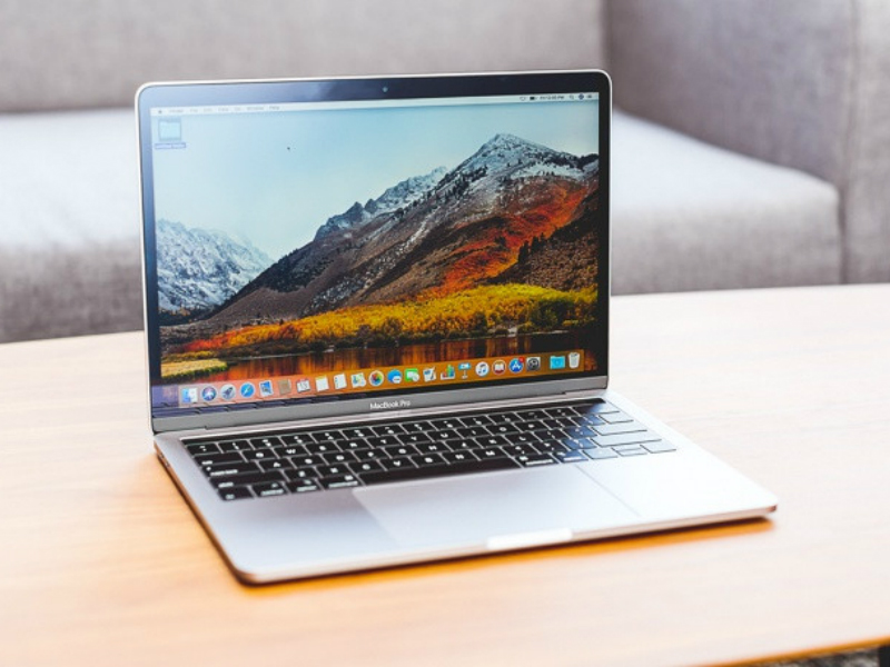 MacBook Pro generasi baru meluncur bulan September