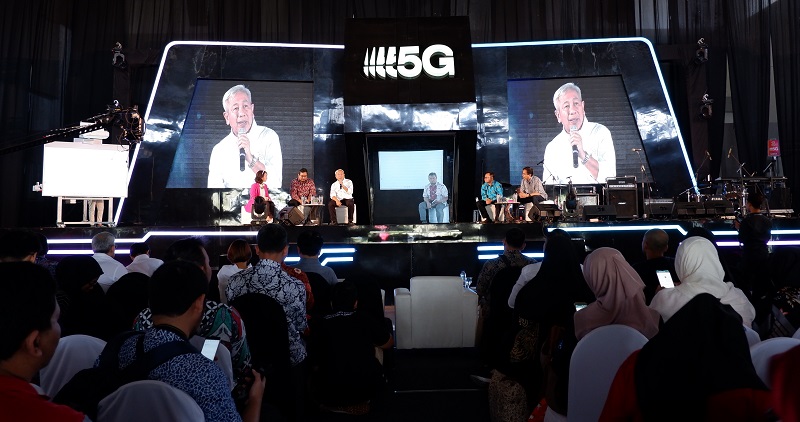 Uji coba 5G, Tri Indonesia pamerkan hologram di Surabaya