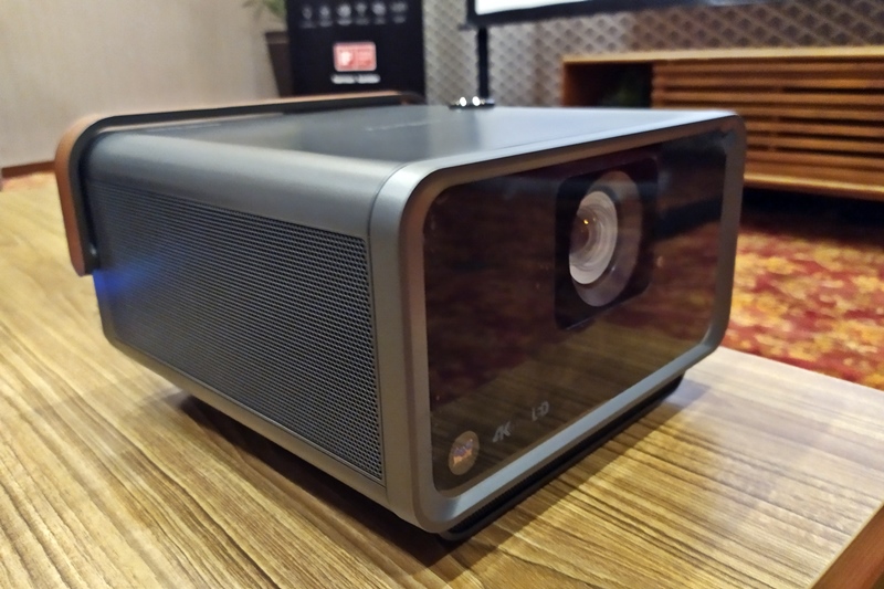 Proyektor Viewsonic X10-4K punya HDR dan speaker Harman Kardon