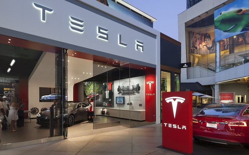 Tesla klaim berhasil kirim 97.000 mobil listrik di kuartal ketiga