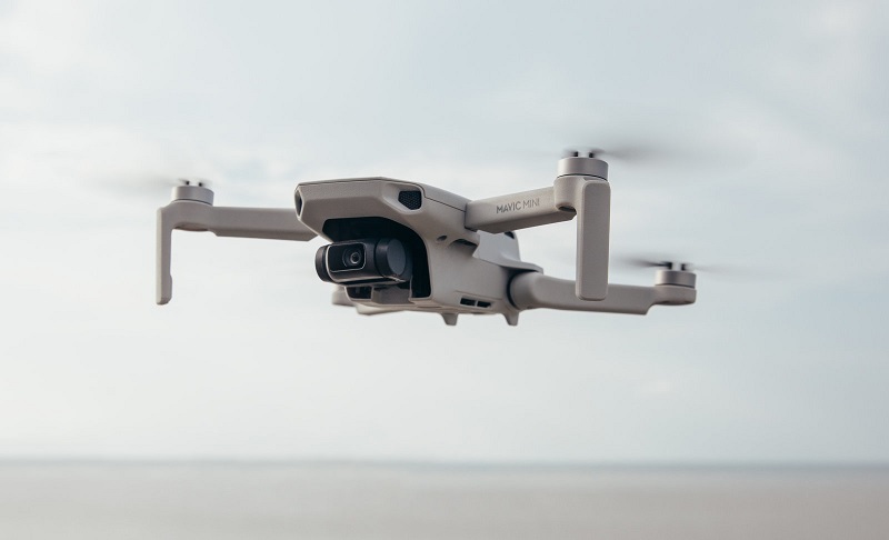 Drone DJI Mavic Mini bisa terbang hingga 4 km