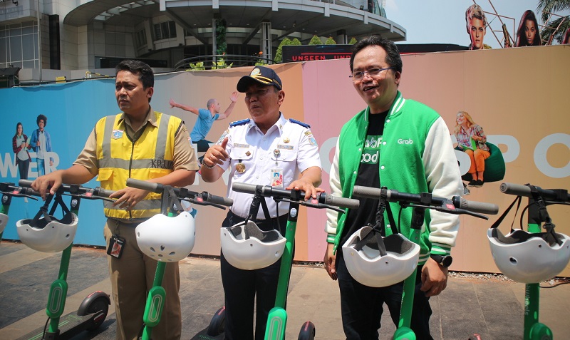 Grab dan pemprov DKI Jakarta hadirkan jalur skuter listrik