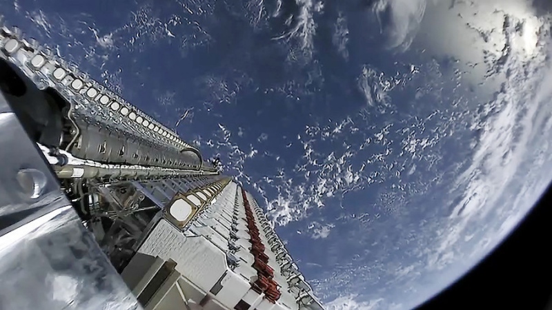 SpaceX akan luncurkan 60 satelit Starlink lagi