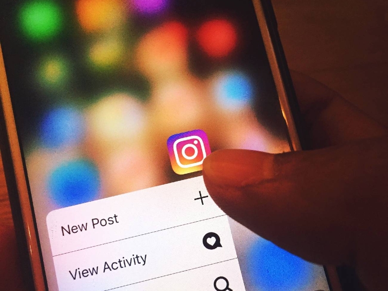 Pengguna iOS 14 ungkap Instagram pakai kamera tanpa izin