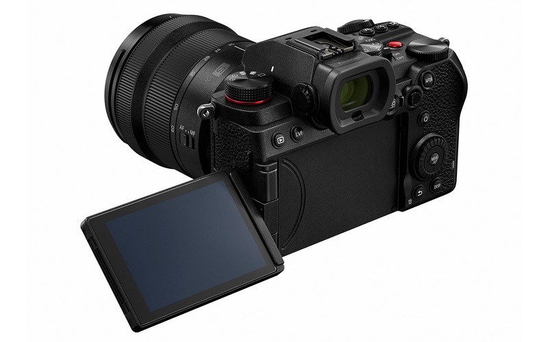 Panasonic luncurkan mirrorless full-frame Lumix S5 