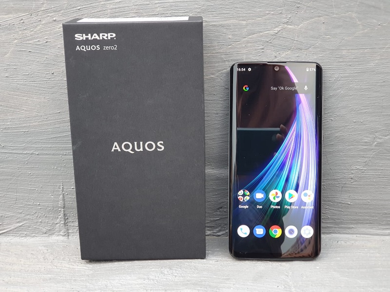 Review Sharp Aquos Zero 2, si smartphone teringan di dunia