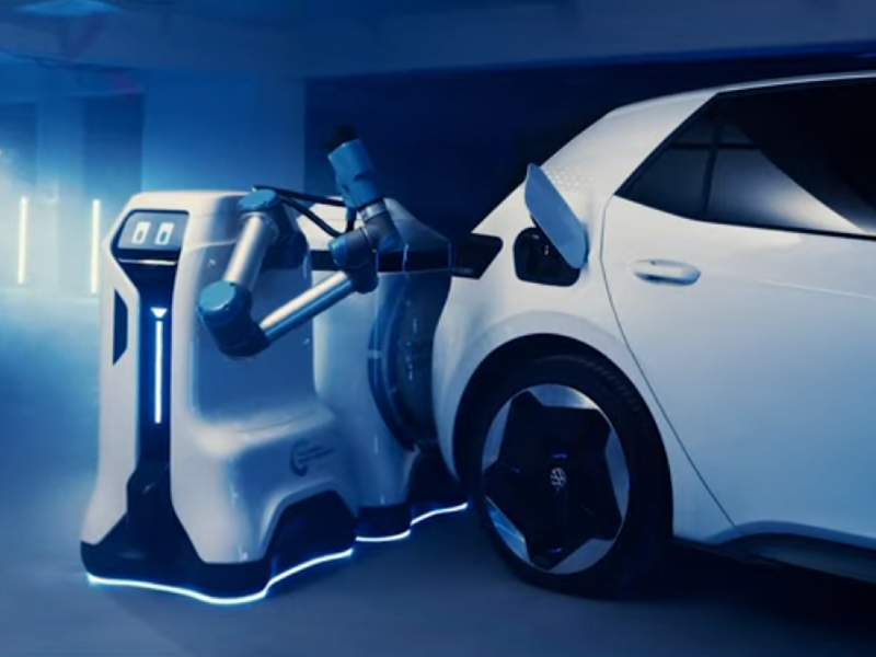 VW punya robot yang bisa isi daya kendaraan listrik