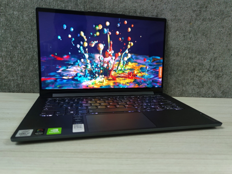 Review Lenovo Yoga Slim 7 Intel, performa tangguh
