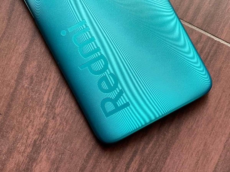 Smartphone gaming Redmi bakal dibekali ultra-fast flash charge 65W
