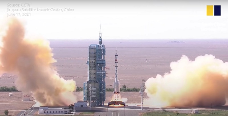 3 astronot sukses mendarat di stasiun luar angkasa Tiangong