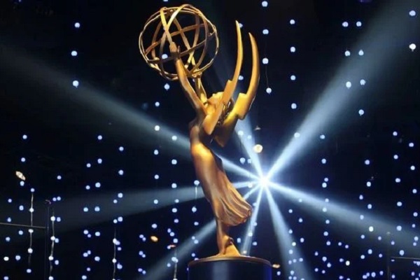Daftar penerima penghargaan Emmy Awards 2021