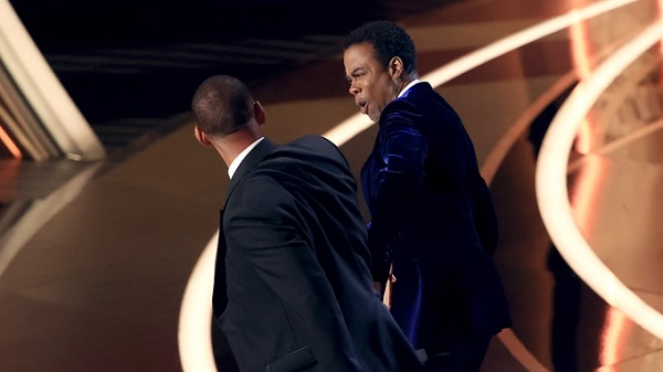 Will Smith tampar Chris Rock saat pengumuman Oscar 2022