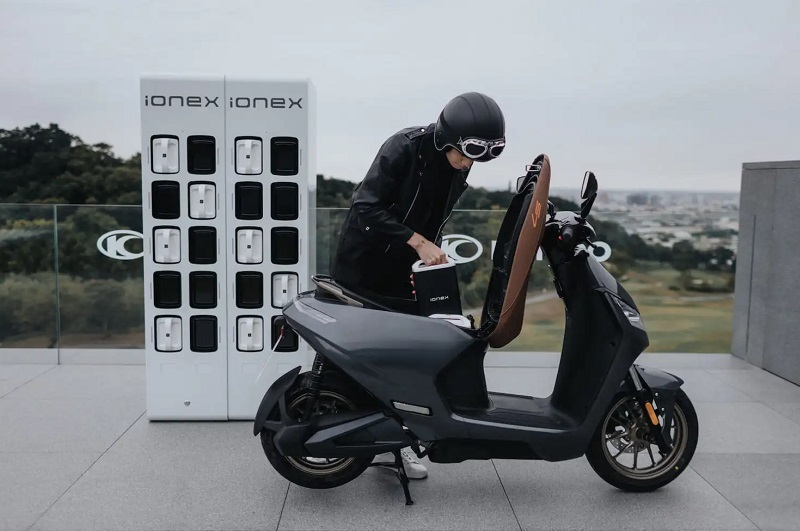 Kymco hadirkan skuter listrik dengan fitur battery swapping di Eropa