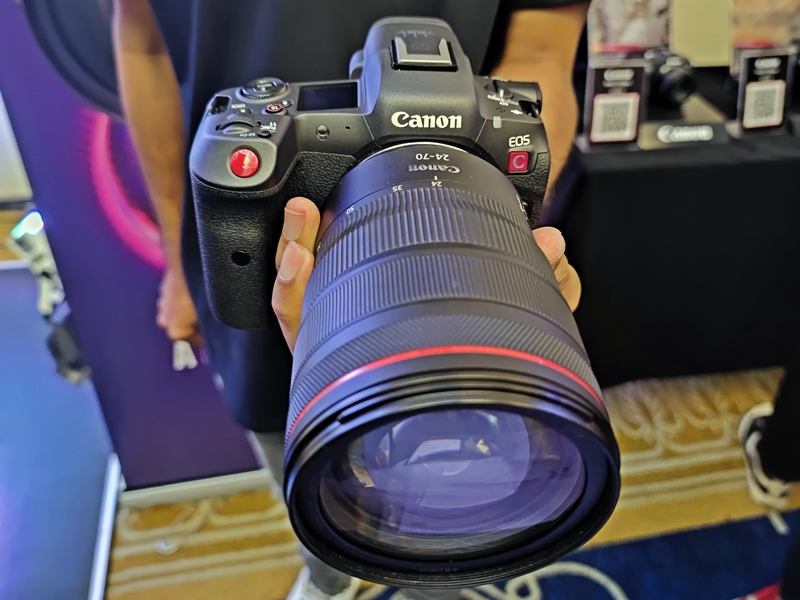 Cocok untuk foto dan video, Canon EOS R5 C sudah hadir di Indonesia
