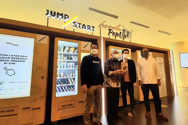 Blibli dan Jumpstart resmikan vending machine khusus produk UMKM