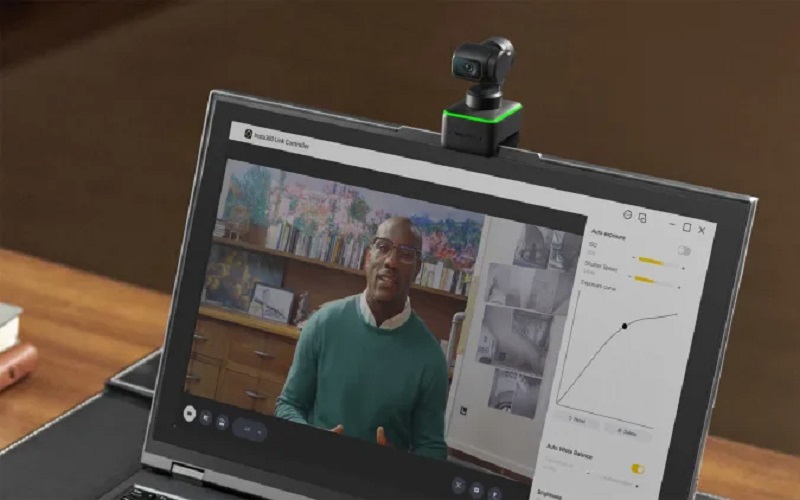 Webcam Insta360 Link punya gimbal dan AI untuk deteksi subjek