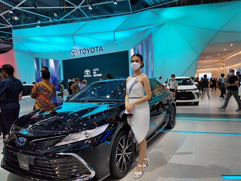 Toyota berkomitmen kurangi karbon di Indonesia lewat berbagai teknologi EV