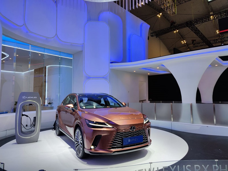 Lexus pamerkan teknologi kendaraan elektrifikasi di GIIAS