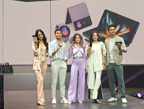 Galaxy Z Flip4 & Fold4 sudah bisa dibeli di Indonesia, ini daftar harganya