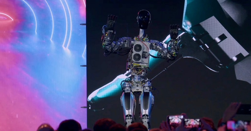 Tesla ungkap robot Optimus dengan teknologi Autopilot