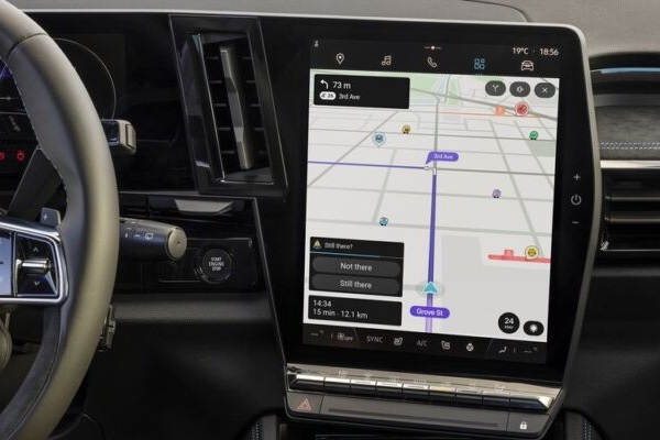 Waze kini hadir di Android Automotive