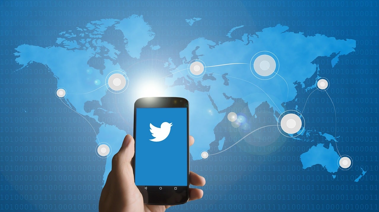 Twitter Blue izinkan pengguna unggah video 60 menit dan tampilkan prioritas balasan tinggi