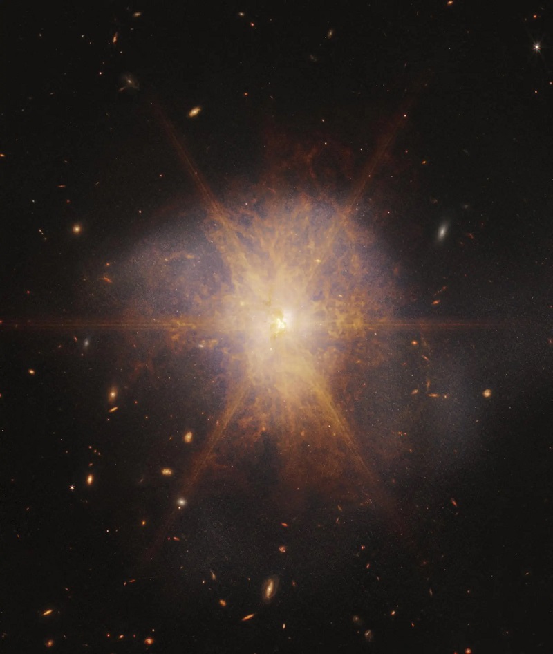 Teleskop James Webb tangkap dua galaksi bergabung