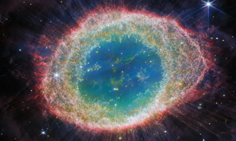 Teleskop James Web berhasil tangkap Cincin Nebula dengan detail tinggi