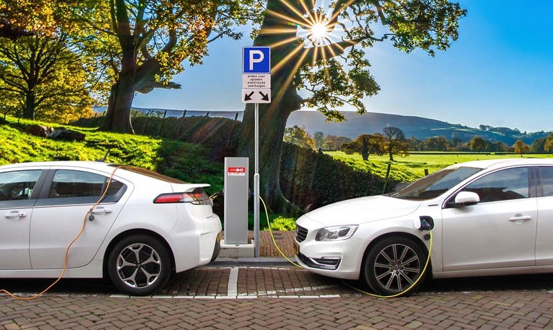 Mobil listrik di Inggris naik hingga 14%