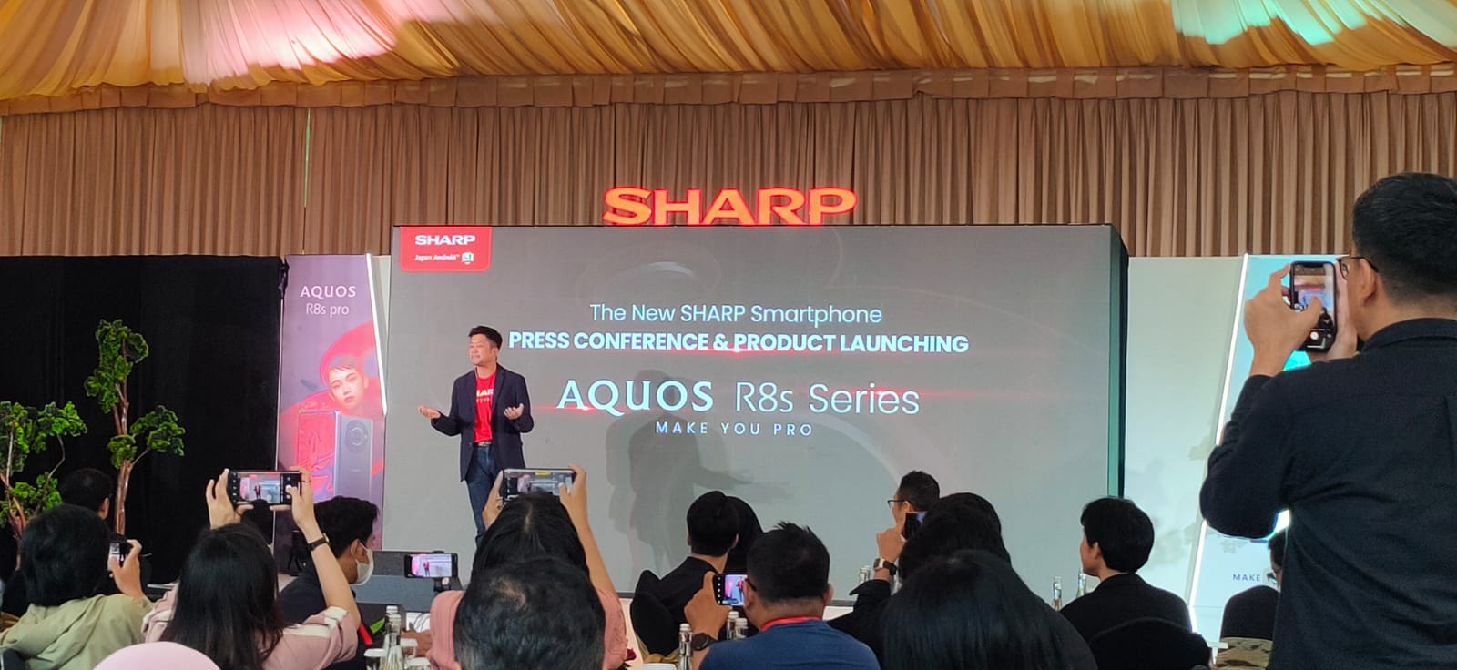 Sharp AQUOS R8s Pro resmi meluncur di Indonesia, tawarkan sensor kamera 1 inci 
