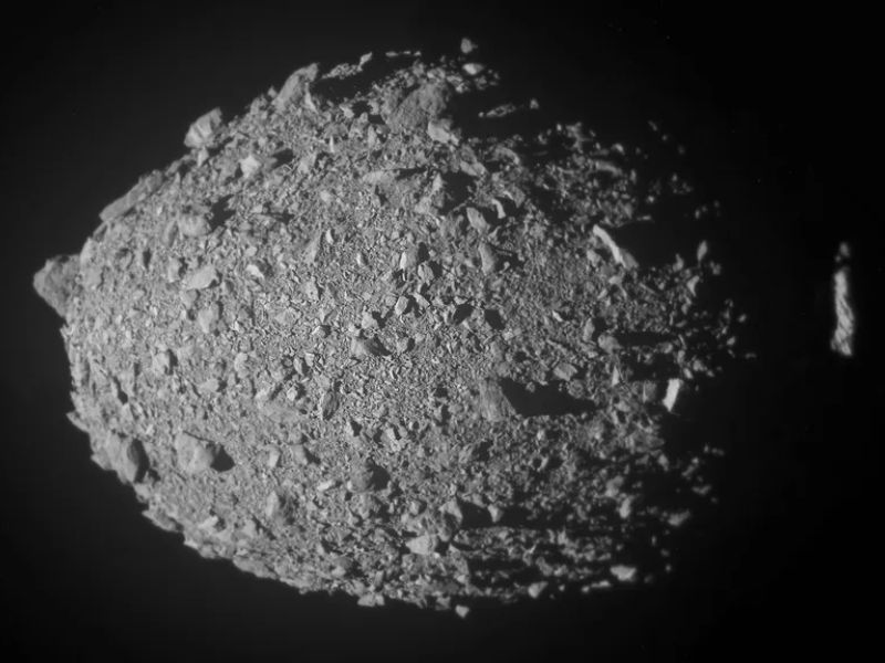 Peneliti ungkap alasan bentuk aneh asteroid Dimorphos dan Selam