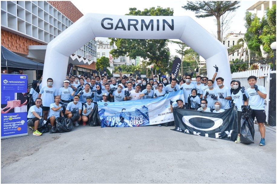 Road to Garmin Run: Plogging bersama rekosistem, langkah nyata ajak masyarakat berlari sambil membersihkan lingkungan