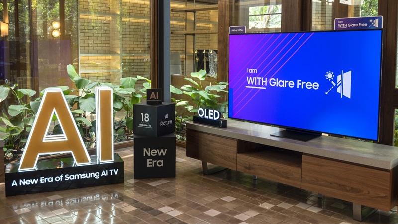 TV OLED Samsung semakin imersif dengan AI dan layar bebas pantulan