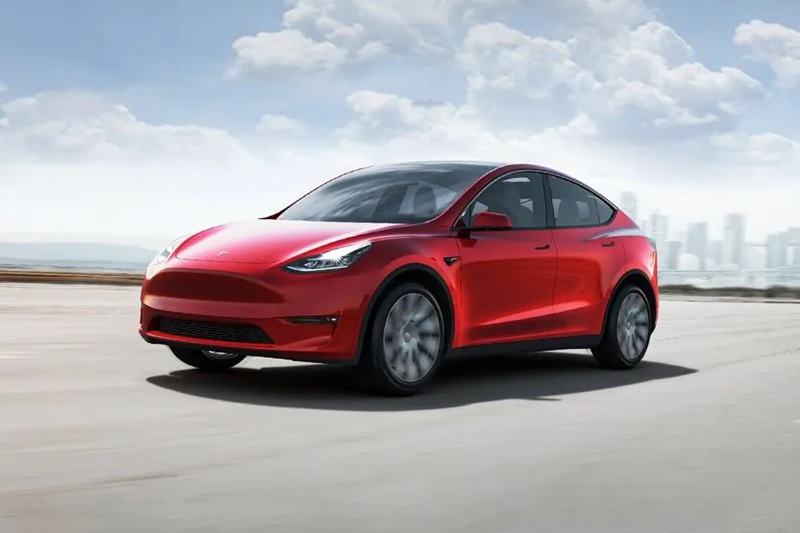 Tesla hentikan produksi mobil listrik Model 3 paling murah