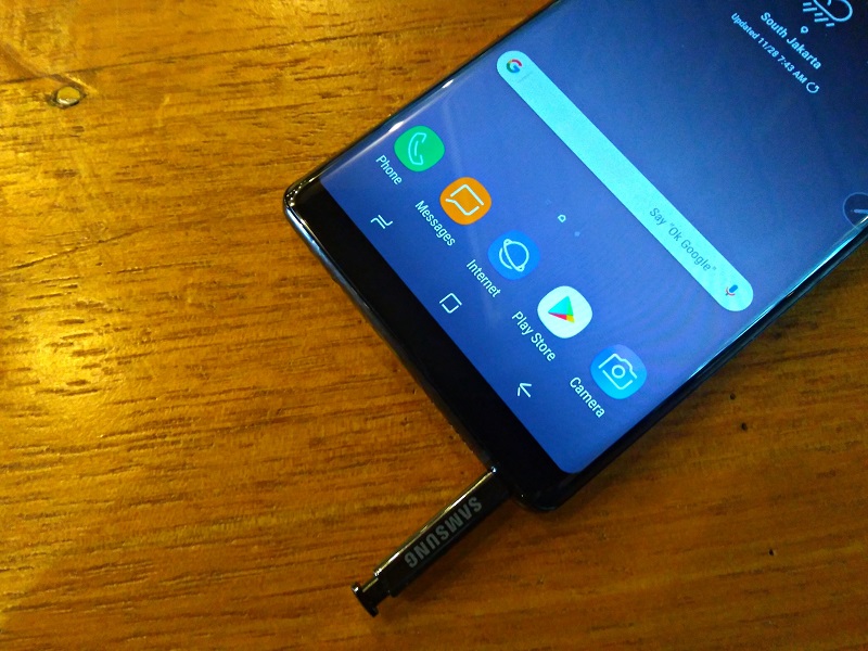 Bodi Samsung Galaxy Note 8 segala arah