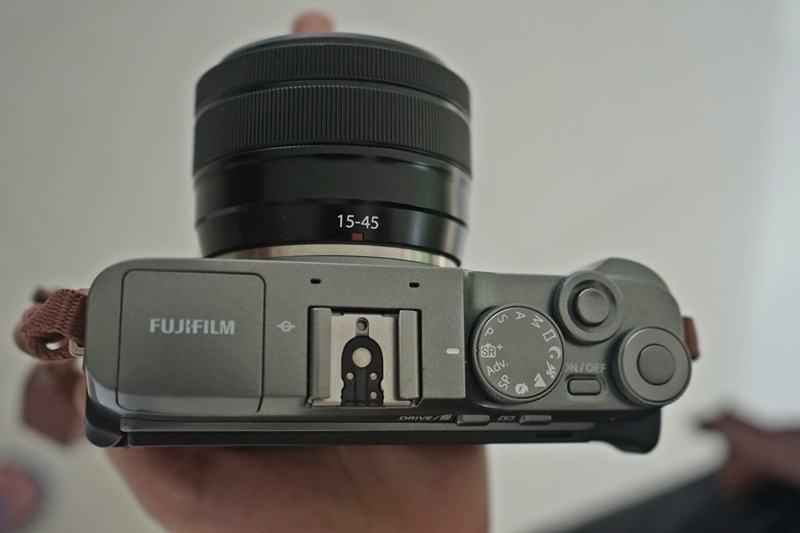 Fujifilm X-A7: kualitas mirrorless, kontrol ponsel (produk)
