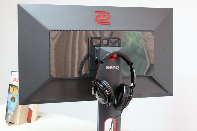 Review BenQ ZOWIE XL2731, monitor gaming 144 Hz (1)
