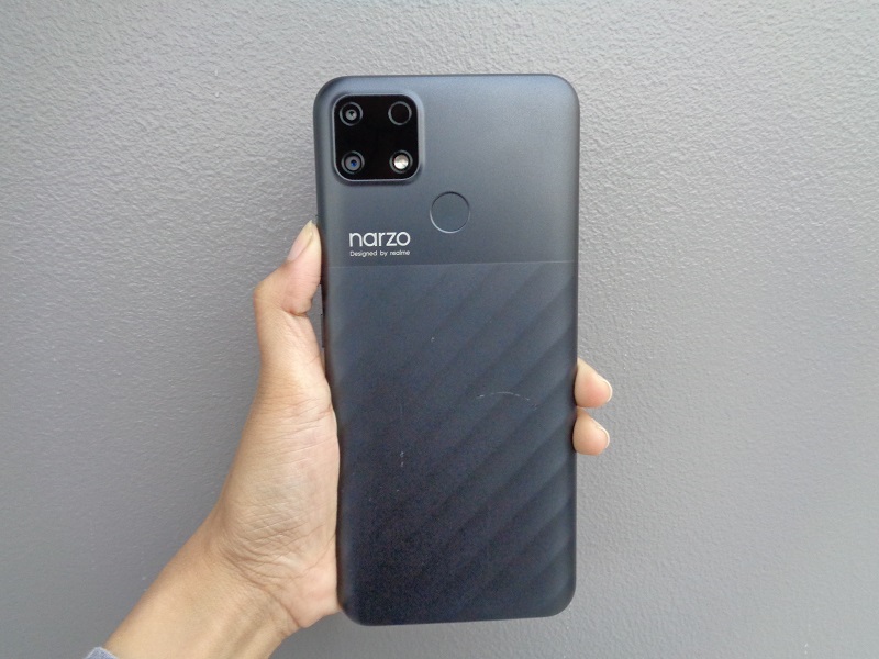 realme narzo 30A body smartphone