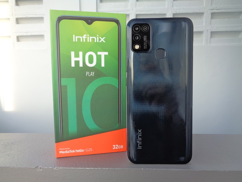 Review Infinix Hot 10 Play body smartphone