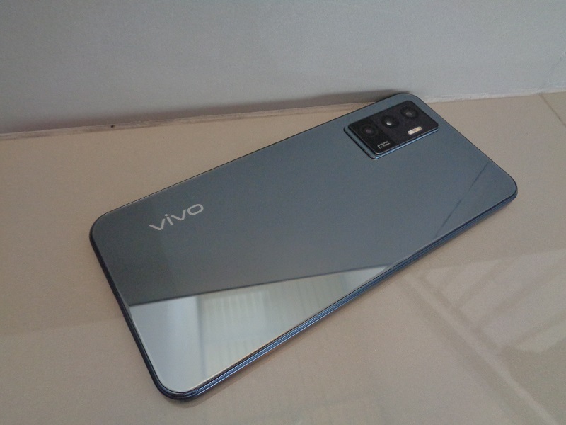 Review Vivo V23e bodi smartphone