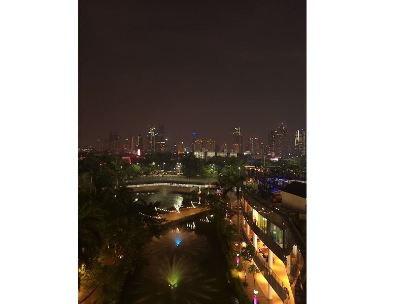 Hasil foto malam menggunakan Pro Mode di Galaxy S22+ 5G