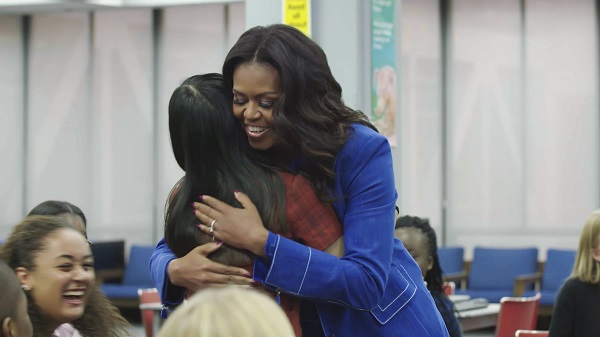 Michelle Obama saat melakukan pertemuan komunitas dengan anak muda