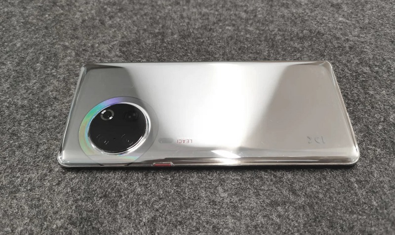 Gambar prototipe Huawei P50 dicurigai palsu